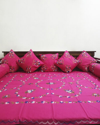 Tutli Putli Floral Handcrafted Designer Magenta Diwan Set